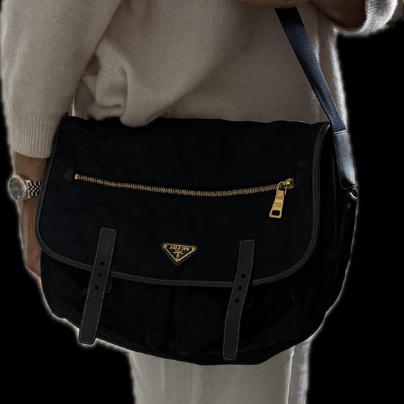 Made in Italy Prada Shoulder and Crossbody Bag Nylon Blue Gold Hardware - Picture 5 of 5